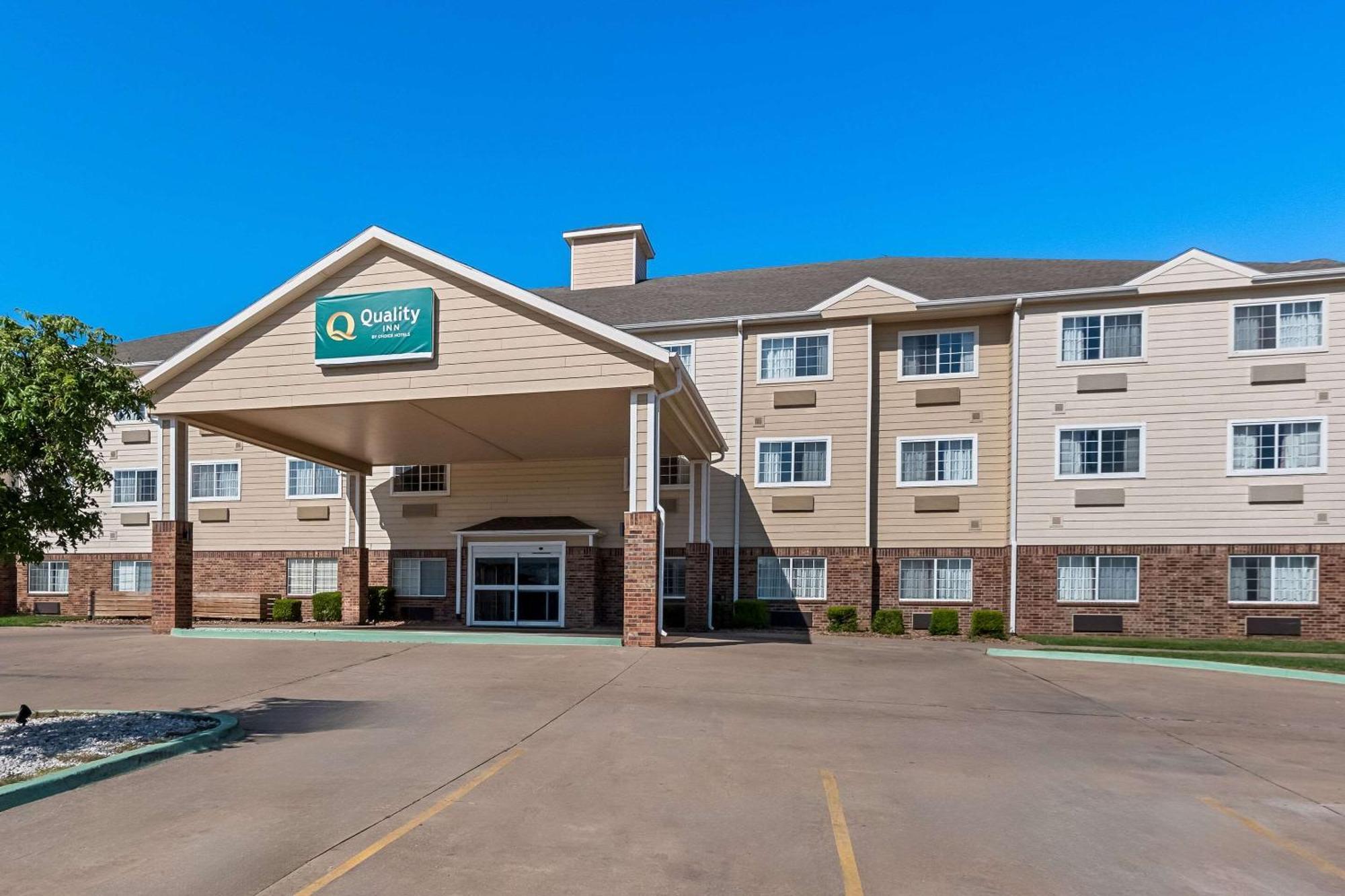 Quality Inn Blackwell Exterior photo